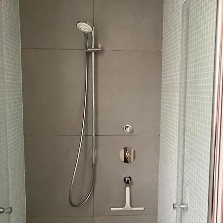 Lichte In De Buurt Amsterdam مونِكِندام